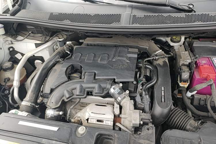 Used Peugeot 4008 2017 350THP Elite Edition Engine Bay