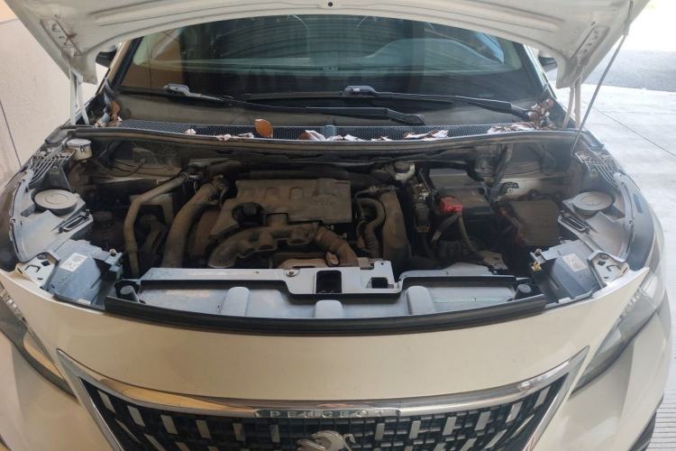 Used Peugeot 4008 2017 350THP Elite Edition Engine Bay
