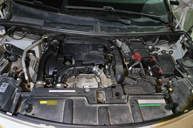 Used Peugeot 4008 2017 350THP Elite Edition Engine Bay