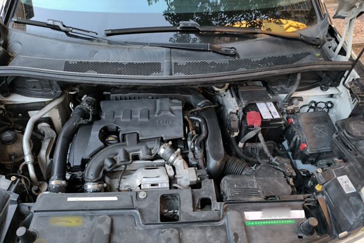 Used Peugeot 4008 2017 350THP Elite Edition Engine Bay