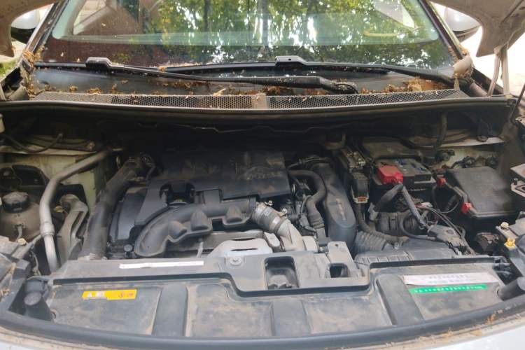 Used Peugeot 4008 2017 350THP Elite Edition Engine Bay