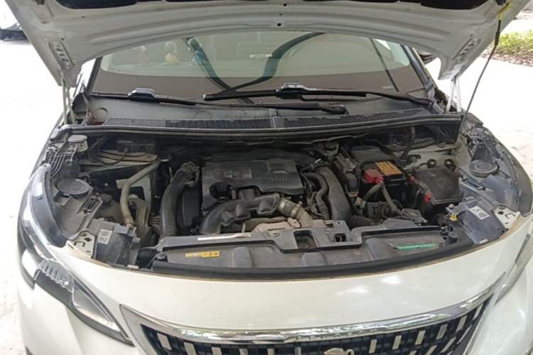 Used Peugeot 4008 2017 350THP Elite Edition Engine Bay
