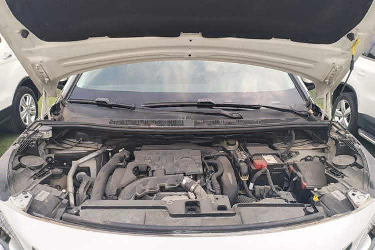 Used Peugeot 4008 2017 350THP Elite Edition Engine Bay