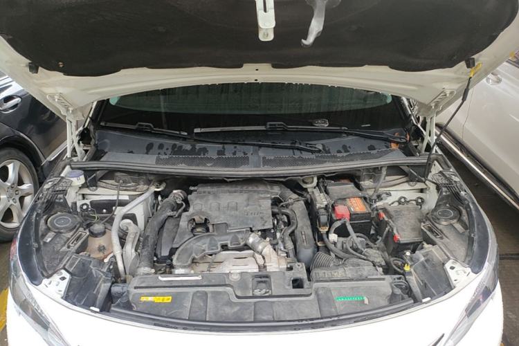Used Peugeot 4008 2017 350THP Elite Edition Engine Bay