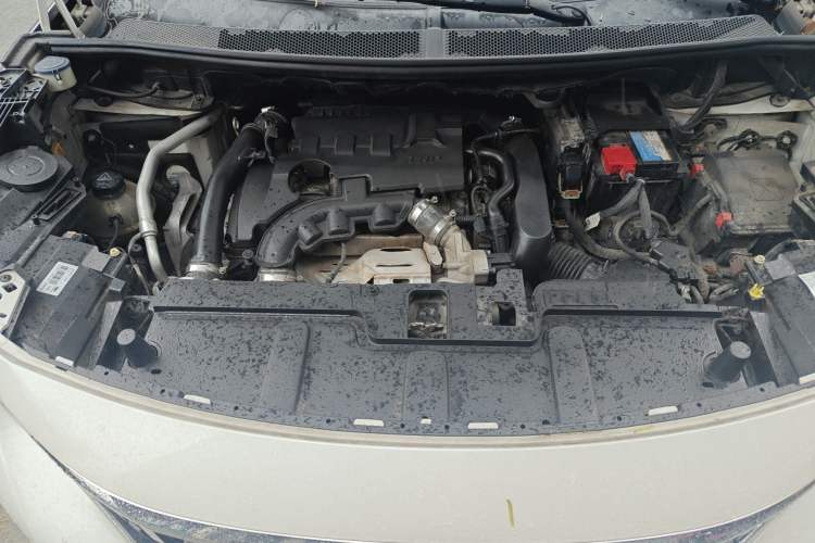 Used Peugeot 4008 2017 350THP Elite Edition Engine Bay