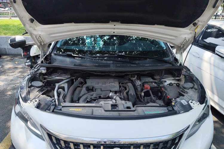 Used Peugeot 4008 2017 350THP Elite Edition Engine Bay