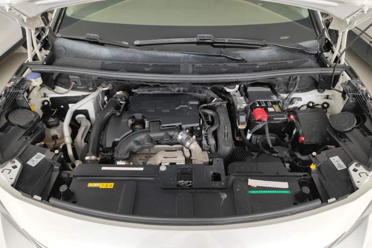 Used Peugeot 4008 2017 350THP Elite Edition Engine Bay