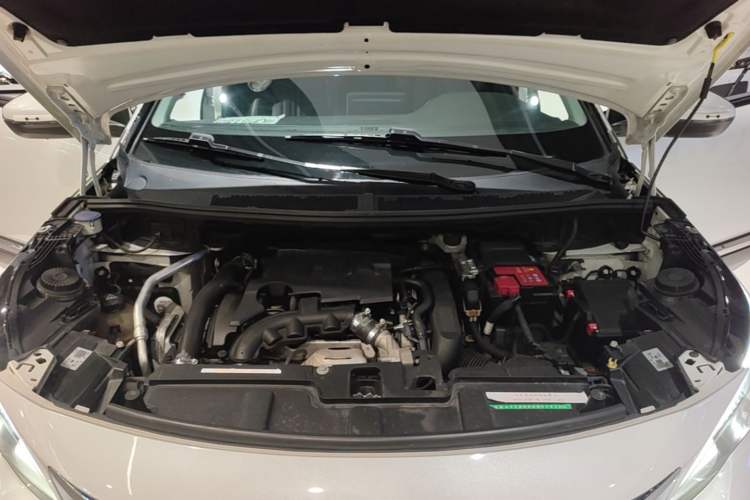 Used Peugeot 4008 2017 350THP Elite Edition Engine Bay