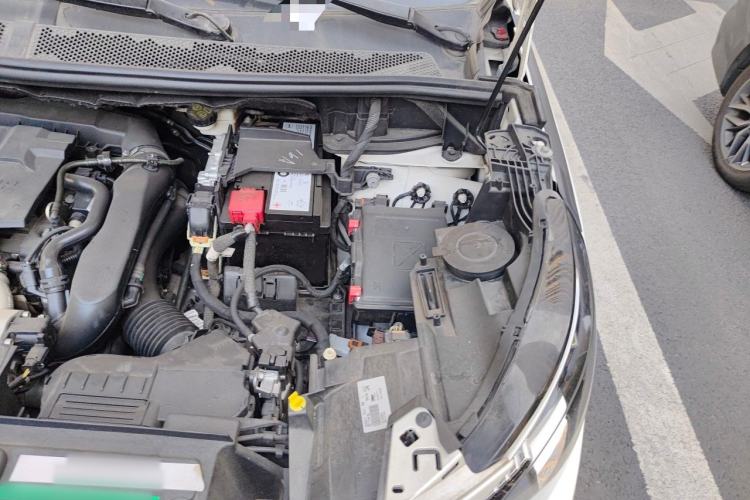 Used Peugeot 4008 2017 350THP Elite Edition Engine Bay Left