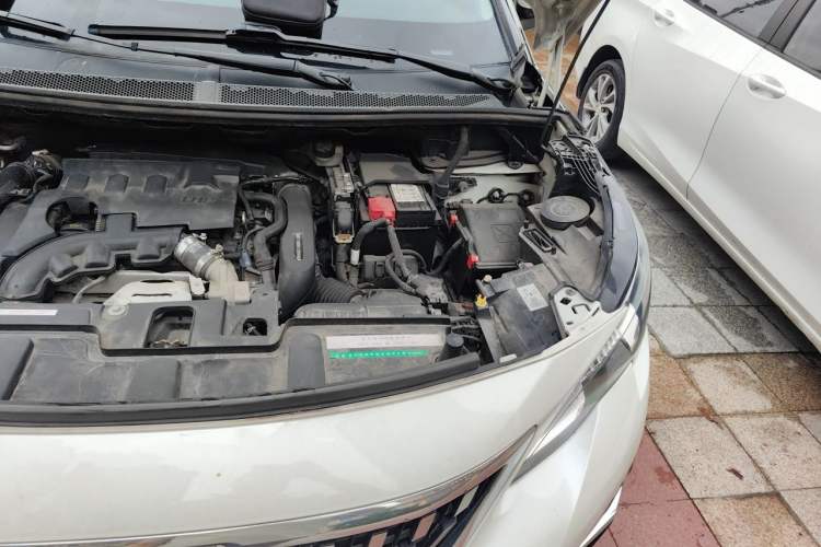 Used Peugeot 4008 2017 350THP Elite Edition Engine Bay Left