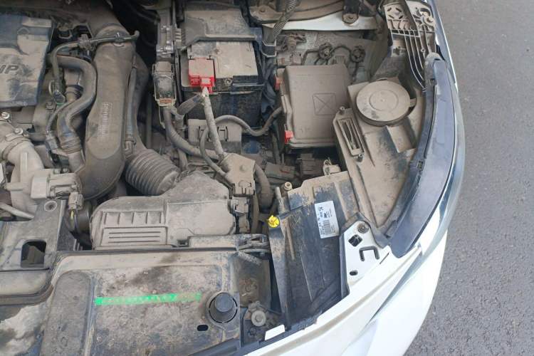 Used Peugeot 4008 2017 350THP Elite Edition Engine Bay Left