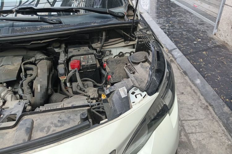 Used Peugeot 4008 2017 350THP Elite Edition Engine Bay Left