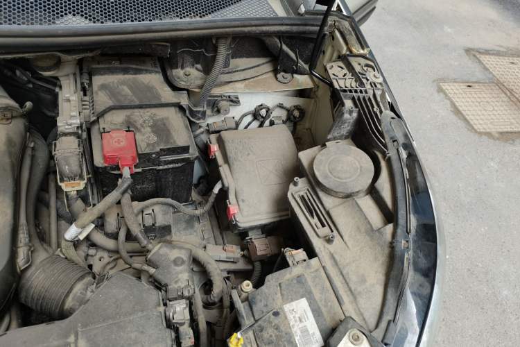 Used Peugeot 4008 2017 350THP Elite Edition Engine Bay Left