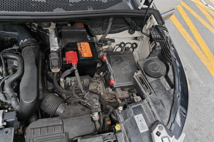 Used Peugeot 4008 2017 350THP Elite Edition Engine Bay Left