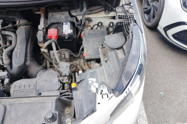Used Peugeot 4008 2017 350THP Elite Edition Engine Bay Left