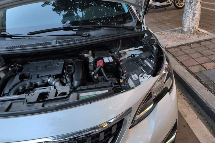 Used Peugeot 4008 2017 350THP Elite Edition Engine Bay Left