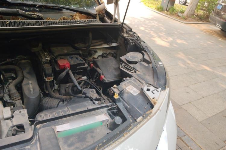 Used Peugeot 4008 2017 350THP Elite Edition Engine Bay Left