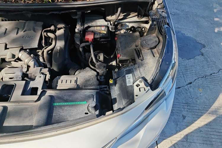 Used Peugeot 4008 2017 350THP Elite Edition Engine Bay Left