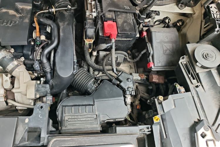 Used Peugeot 4008 2017 350THP Elite Edition Engine Bay Left