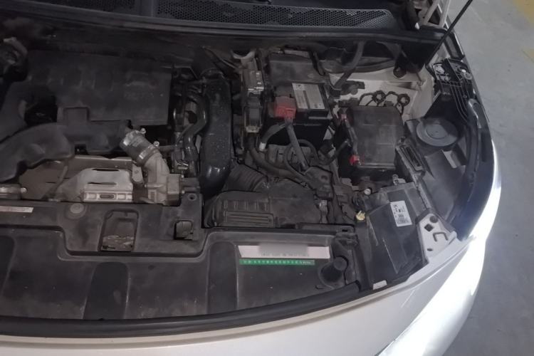 Used Peugeot 4008 2017 350THP Elite Edition Engine Bay Left