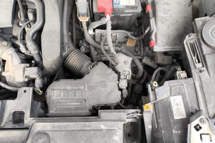 Used Peugeot 4008 2017 350THP Elite Edition Engine Bay Left