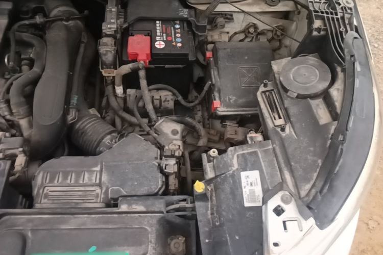 Used Peugeot 4008 2017 350THP Luxury Edition Engine Bay Left