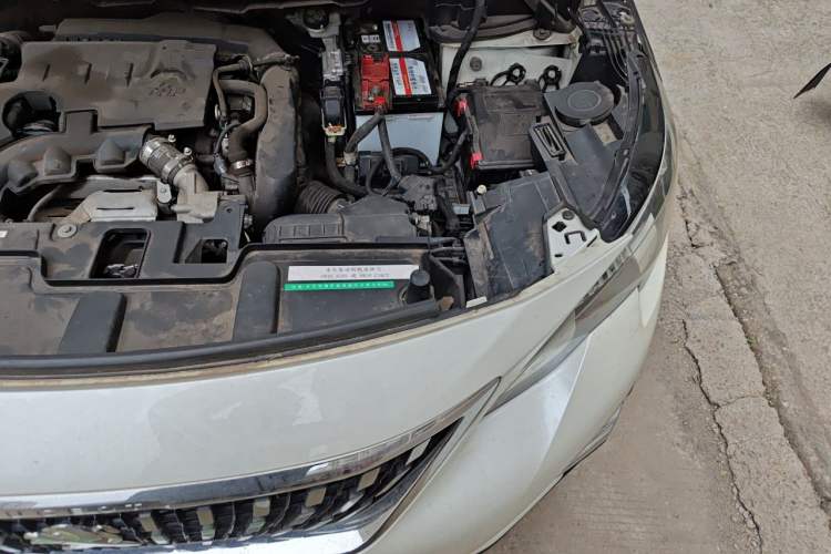 Used Peugeot 4008 2017 350THP Elite Edition Engine Bay Left