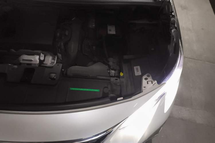 Used Peugeot 4008 2017 380THP Luxury GT Edition Engine Bay Left