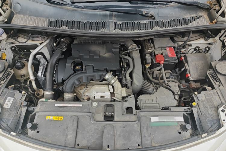 Used Peugeot 4008 2017 350THP Elite Edition Engine Bay