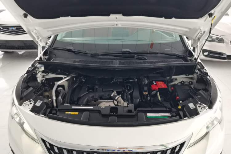 Used Peugeot 4008 2017 350THP Elite Edition Engine Bay
