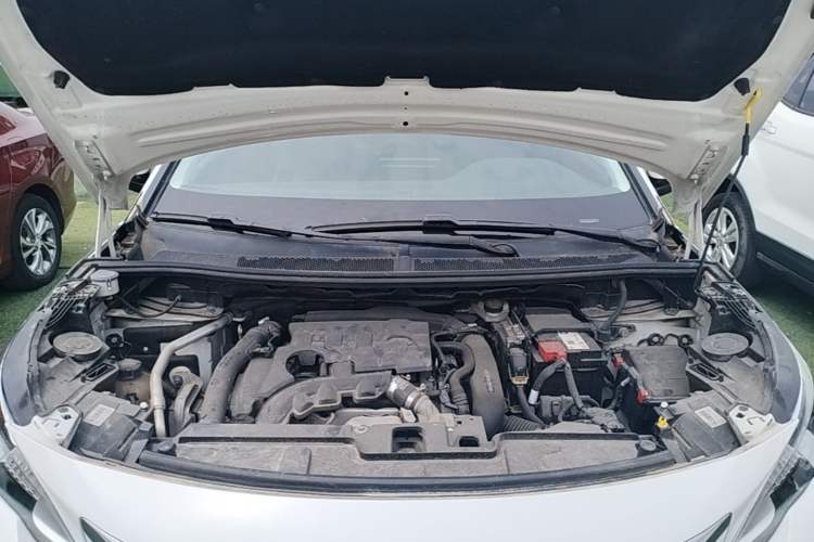 Used Peugeot 4008 2017 350THP Elite Edition Engine Bay