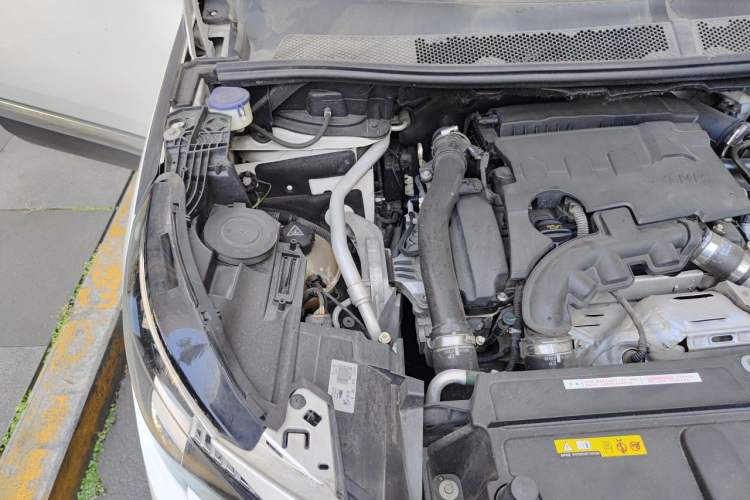 Used Peugeot 4008 2017 350THP Elite Edition Engine Bay Right