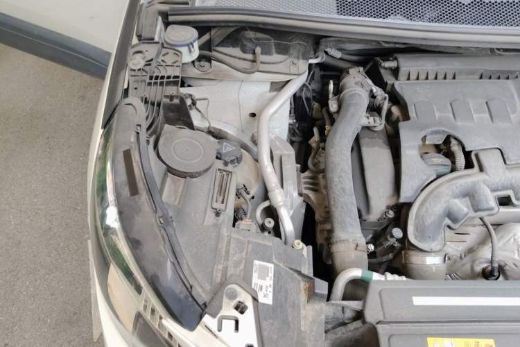 Used Peugeot 4008 2017 350THP Comfort Edition Engine Bay Right