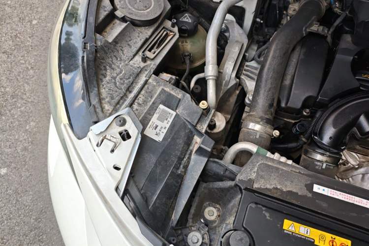 Used Peugeot 4008 2017 350THP Luxury Edition Engine Bay Right