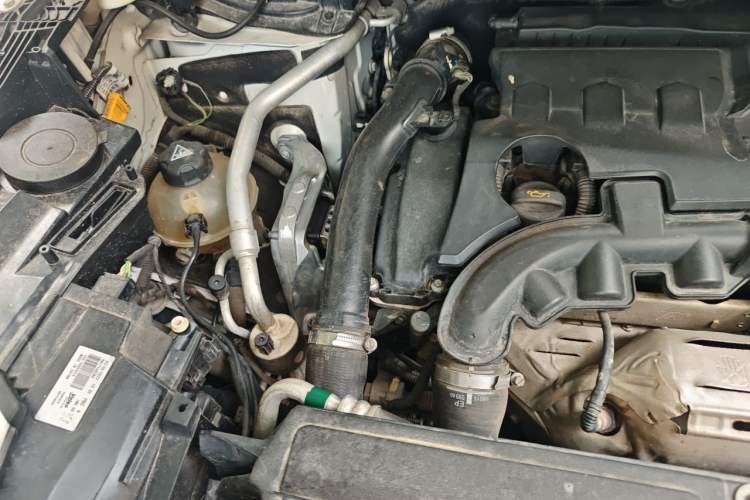 Used Peugeot 4008 2017 350THP Elite Edition Engine Bay Right