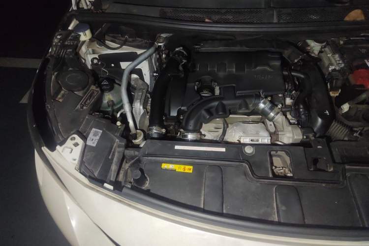 Used Peugeot 4008 2017 350THP Luxury Edition Engine Bay Right