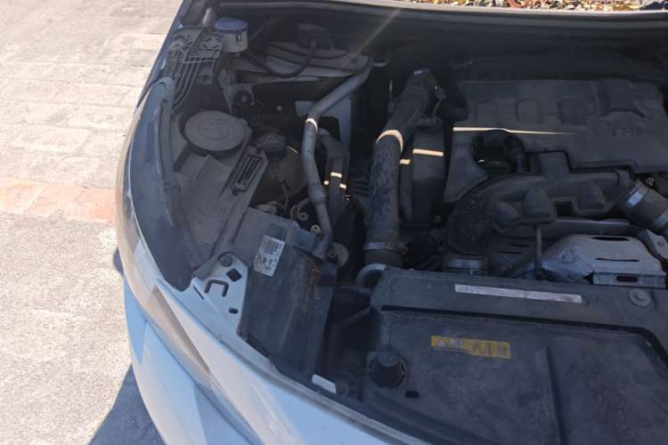 Used Peugeot 4008 2017 350THP Elite Edition Engine Bay Right
