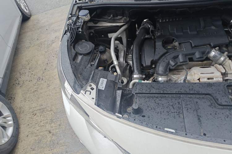 Used Peugeot 4008 2017 350THP Elite Edition Engine Bay Right