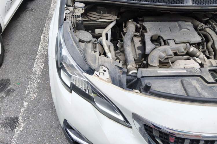 Used Peugeot 4008 2017 350THP Elite Edition Engine Bay Right