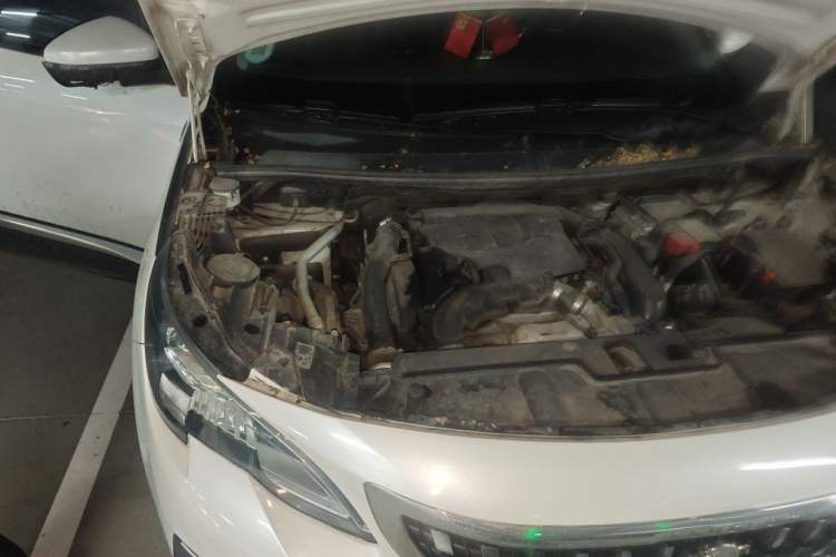 Used Peugeot 4008 2017 350THP Elite Edition Engine Bay Right