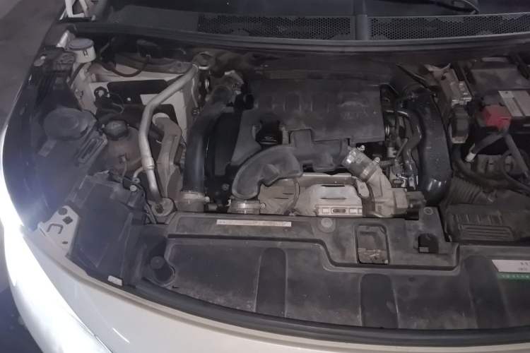 Used Peugeot 4008 2017 350THP Elite Edition Engine Bay Right