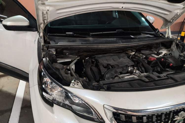 Used Peugeot 4008 2017 350THP Elite Edition Engine Bay Right