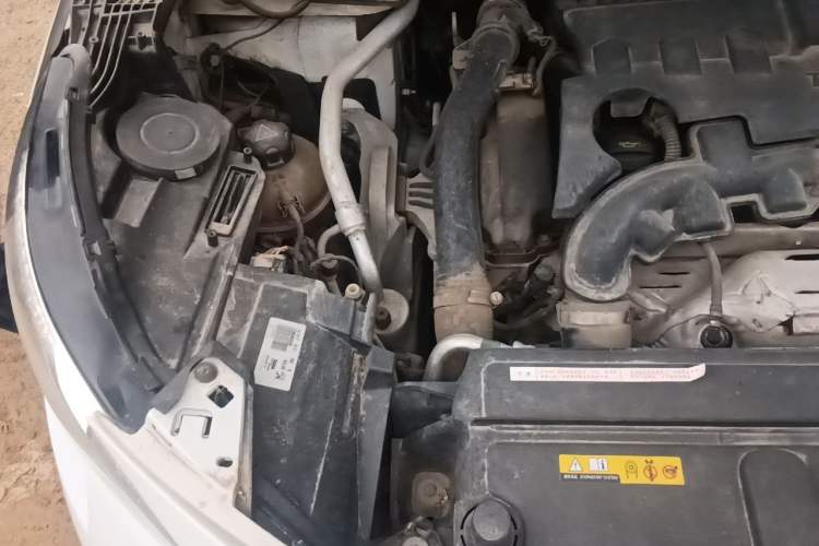 Used Peugeot 4008 2017 350THP Luxury Edition Engine Bay Right