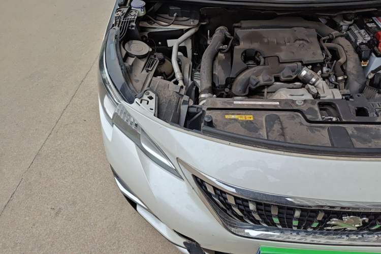 Used Peugeot 4008 2017 350THP Elite Edition Engine Bay Right