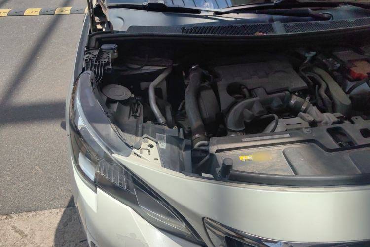 Used Peugeot 4008 2017 350THP Elite Edition Engine Bay Right