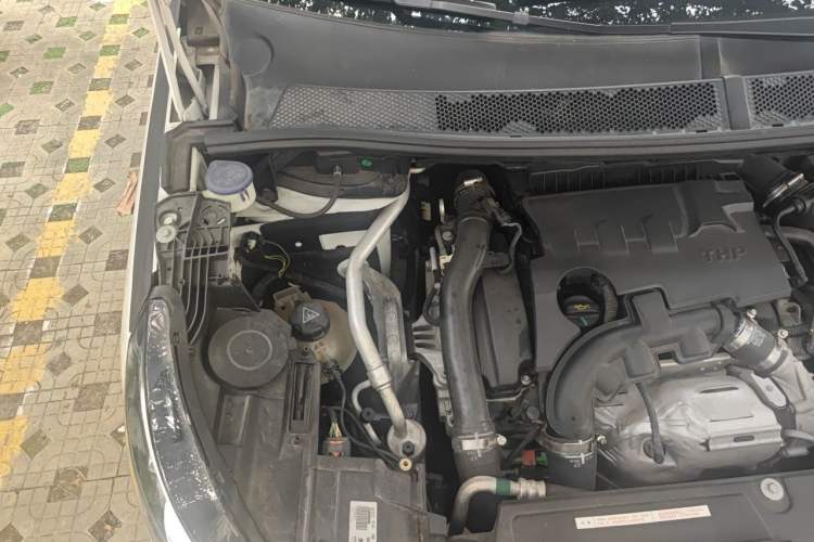Used Peugeot 4008 2017 350THP Elite Edition Engine Bay Right