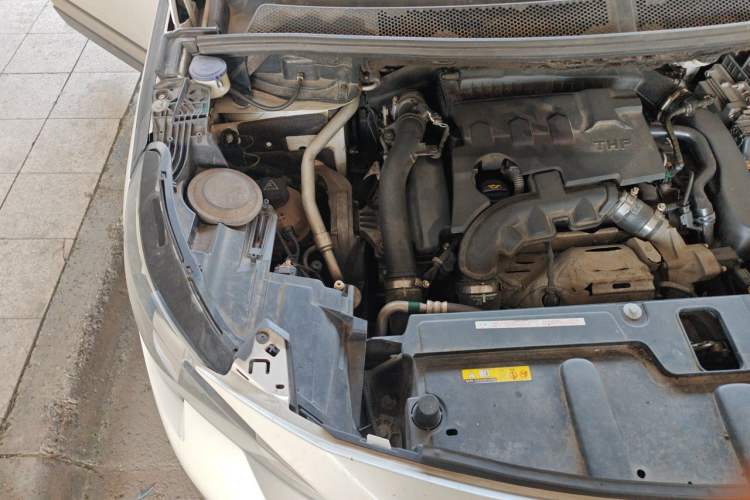 Used Peugeot 4008 2017 350THP Elite Edition Engine Bay Right