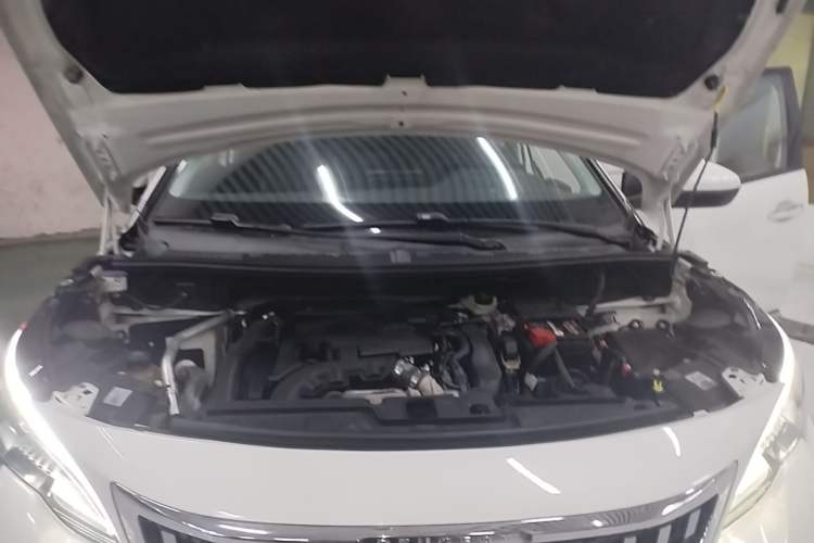 Used Peugeot 4008 2017 350THP Elite Edition Engine Bay
