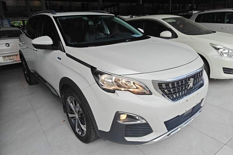Used Peugeot 4008 2017 350THP Elite Edition Front Right 45 Deg
