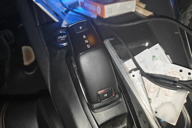 Used Peugeot 4008 2017 350THP Elite Edition Gear Lever
